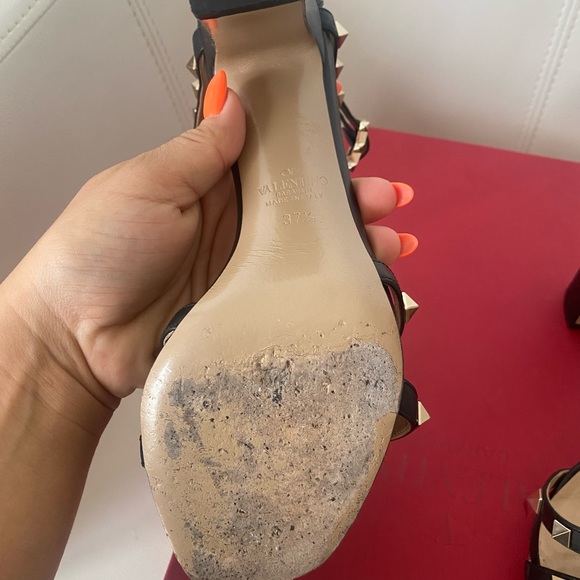 Valentino Garavani Rockstud Sandals - Picture 6 of 16